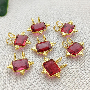 Colgante rectangular de cuarzo rubelita con bisel elegante, hecho a mano, chapado en oro, joyería de piedra de nacimiento, proveedores indios de joyería de cuarzo rubelita - Product Image 2