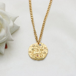 จี้สร้อยคอรูปนักธนู ประดับเพชร CZ สีสันสดใส ชุบทองบนเงินแท้ 925 พร้อมสร้อยแบบ Curb ขายส่ง - Product Image 2