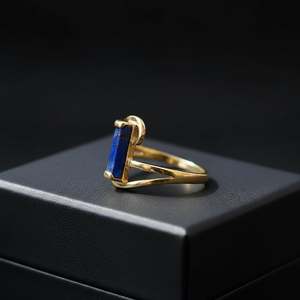 Superbe bijou artisanal pour femme en argent sterling 925 massif, avec lapis-lazuli naturel rectangulaire serti clos et plaqué or, style minimaliste - Product Image 5