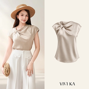 เสื้อผู้หญิงสีเบจ ผ้าซาตินทอเนื้อเรียบ ระบายอากาศได้ดี คอเสื้อแบบไม่สมมาตร แขนสั้น แขนสั้น ฤดูร้อน ลำลอง สำหรับใส่ทำงาน SOEN - Product Image 1