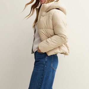 Veste matelassée beige pour femme avec capuche, manches longues, manteau d'hiver court, couleur unie, fermeture éclair, matière polyester - Product Image 3