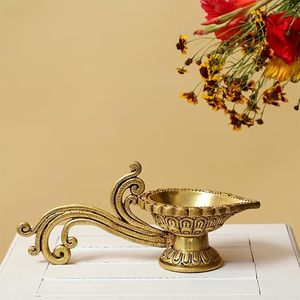 Lampe à huile traditionnelle indienne en laiton faite à la main pour la décoration de la maison et les décorations festives - Product Image 5