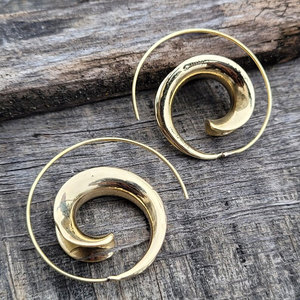 Handmade Gold Plated Spiral Hoop Earrings Large Hammered Metal Cutout <b>Boho</b> Ethnic Statement Jewelry - Product Image 3