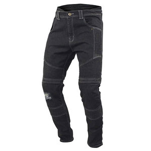 Pantalones de mezclilla negros para motociclistas con paneles reforzados y protección CE para motociclistas, para usar en todas las estaciones. - Product Image 1