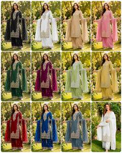 ชุดสูทแบบอินเดีย-ปากีสถานสำหรับผู้หญิง สีม่วง ผ้าเรยอน ปักลายแบบดั้งเดิม ความยาวระดับข้อเท้า ทรงหลวม เหมาะสำหรับงานแต่งงาน - Product Image 2