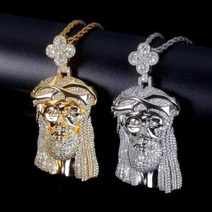 Collier Pendentif Personnalisé avec Initiales Serties de Diamants Moissanite, Style Hip Hop Bling, Bijou Lettre - Product Image 3