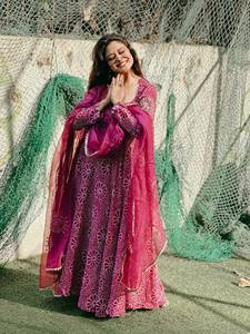 Kurta Anarkali de Algodón Puro con Estampado Floral, Pantalones y Dupatta - Product Image 4