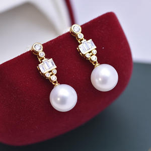 ต่างหูมุกน้ำจืด Edison Zhuji ขนาด 10-11 มม. ทรงกลม แสงสว่างสวยงาม เงินแท้ S925 ชุดเต็ม พร้อมตำหนิเล็กน้อย คุณภาพพรีเมียม - Product Image 2