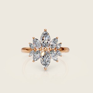 Nouvelle collection - Bague en diamant marquise florale rayonnante - Bijoux de fiançailles romantiques de luxe pour femmes - Product Image 1