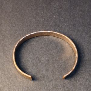 Handcrafted Hammered Copper Bracelet - Rustic Pure Copper Cuff Bangle - Traditional Healing Therapy Jewelry for Men and Women - Product Image 4