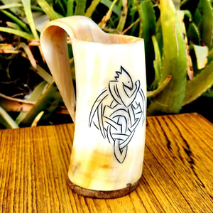Mug en corne de buffle naturelle polie au design unique, de qualité supérieure, idéal pour les fêtes, les hôtels, la maison et les restaurants - Product Image 1