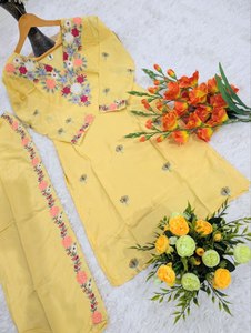 ชุดคุร์ตีผ้าเครปฝรั่งเศสแท้สำหรับผู้หญิง - Product Image 3