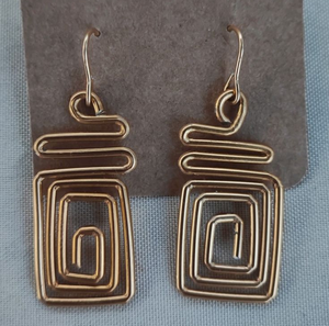 Pendientes de alambre de latón cuadrados personalizados al por mayor, joyería de moda de alta tendencia para niñas y mujeres al precio más bajo. - Product Image 5