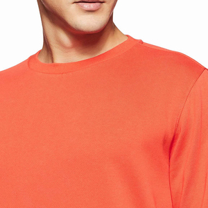 เสื้อสเวตเชิ้ตคอกลมกันน้ำกันลมสำหรับผู้ชาย ผลิตจากผ้าฝ้าย 100% เป็นมิตรต่อสิ่งแวดล้อม ราคาขายส่งจากโรงงานโดยตรง MOQ ต่ำ คุณภาพดีที่สุด - Product Image 6