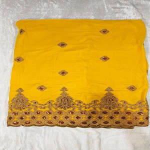 ผ้ากำมะหยี่จอร์จคุณภาพเยี่ยมหรูหรา ประดับด้วยเลื่อมและงานปักลายแบบนามธรรม สำหรับงานแต่งงาน - Product Image 1