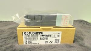 Contrôleur programmable (PLC) d'origine pour Mitsubishi Q04UDVCPU, nouveau contrôleur industriel PAC, PLC dédié, programmation PLC - Product Image 2