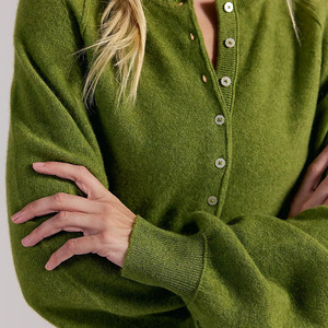 Lightweight Custom Henley Knitted Sweater Women Green Button Up Knit Sweater Full Sleeve Casual Autumn Solid Color 100% Acrylic - Product Image 4