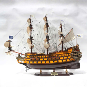 LE SOLEIL ROYAL peint - Maquette en bois faite à la main inspirée d'un navire historique français pour décoration nautique autonome, cadeau d'affaires - Product Image 1