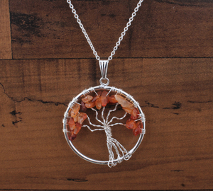 จี้เพอริดอตธรรมชาติชุบแพลตตินัมวินเทจ สร้อยคอเงินแท้ 925 เครื่องประดับพลอยสีส้ม สำหรับทุกเพศ ขายส่ง - Product Image 1