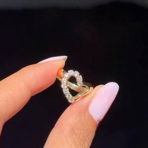 Anillo de Compromiso y Boda de Oro Sólido de 14K con Diamante Redondo Cultivado en Laboratorio en Forma de Corazón, Joyería Fina - Product Image 4