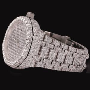 Reloj de Hombre con Caja Redonda de Diseño Único, Completamente Adornado con Diamantes Moissanite, Oro Blanco, Acero Inoxidable, Fecha Automática - Product Image 2