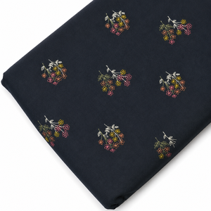 Tissu en denim de coton avec broderie pour les acheteurs de vêtements, tissu en dentelle, tissu pour vêtements, vente en gros, export, fourniture de vêtements de mode, Royaume-Uni - Product Image 1