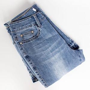 Pantalon évasé taille haute pour femme, élégant et décontracté, extensible, coupe large, design moderne. - Product Image 4