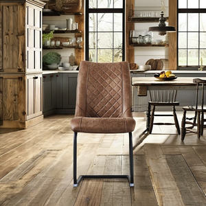 W480 * D630 * H900mm Chaise cognac rétro noire incurvée avec cadre en métal de style industriel en cuir PU pour la maison, la cuisine ou les repas à l'hôtel - Product Image 3