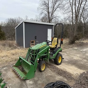 Tractor John Deere 1025R barato en venta, maquinaria agrícola resistente y duradera con motor potente para uso en campos y agricultura. - Product Image 1