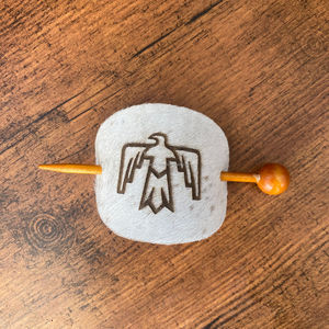 กิ๊บหนีบผมหนังวัวแกะสลักด้วยเลเซอร์ทำมือพร้อมแท่งสำหรับผู้หญิงที่หนีบผมหนังแท้แบบสไลด์ทำเอง - Product Image 2