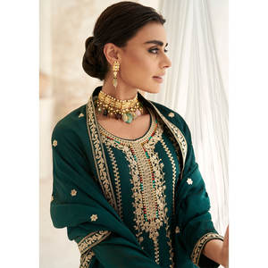 Trajes elegantes pakistaníes Salwar Kameez para mujer, trajes étnicos elaborados, con costuras Punjabi, disponibles al por mayor. - Product Image 5