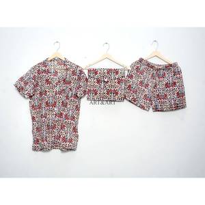 Ensemble de pyjama 100 % coton le plus vendu, manches courtes, vêtements de nuit confortables, tenue de détente classique boutonnée pour femme - Product Image 1