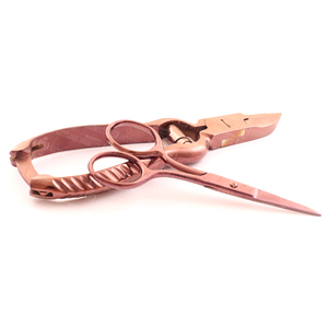 Herramientas de Belleza Japonesas de Acero Inoxidable, Platinum Horizon Everest Falcon Vertex Pro Edge Refined Essential - Product Image 4