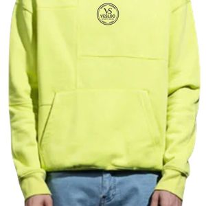 Sudadera con Capucha de Corte Regular en Verde Neón, Tela de Algodón, Estampado en el Pecho Izquierdo, Bolsillo Tipo Canguro, Bajo con Ribete, Estilo Casual Urbano, OEM ODM al por Mayor - Product Image 3