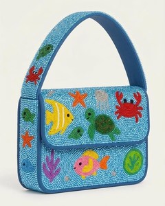 Bolso Rectangular Bordado a Mano SOL MER con Cuentas de Vidrio de Poliéster y Patrón de Natación en Textil - Product Image 4