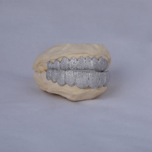 Grillz personnalisé 20 dents en moissanite sertie, en argent sterling 925, style diamant, bijoux hip-hop, ajustement sur mesure - Product Image 6