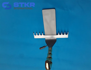 เครื่องมือผ่าตัดกระดูกสันหลัง STKR INTERNATIONAL รุ่น Spine Surgery Retractor 4x4 แบบปลายแหลมคม ใช้งานด้วยมือ สำหรับศัลยกรรมกระดูกและข้อ ได้รับมาตรฐาน CE ISO13485 ระดับ Class I ผลิตจากสแตนเลสสตีล - Product Image 1