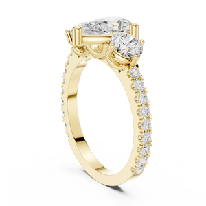 Bague de fiançailles en or jaune avec trois diamants taille poire pour femme, bague pavée pour mariage, promesse ou anniversaire - Product Image 4