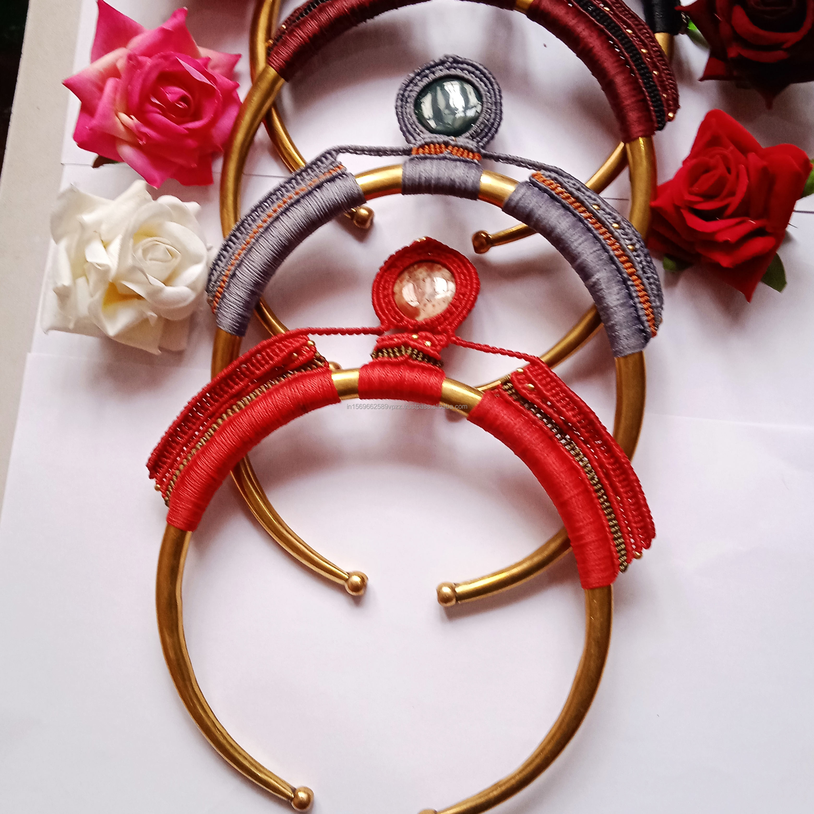 เช่นเดียวกับภาพ