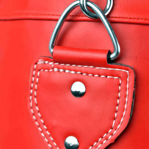 Sacs de frappe en cuir PVC personnalisés de haute qualité, couleurs et logo sur mesure, design unisexe, MOQ 10 pièces, sacs de frappe lourds à remplir de sable - Product Image 3