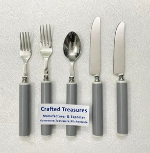 Ensemble de couverts de style royal avec manche en résine, couteau, fourchette et cuillère en acier inoxydable plaqué or PVD, vaisselle, couverts de table - Product Image 4