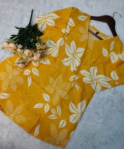 MODERNO TOP ESTAMPADO DE RAYÓN PARA USO DIARIO, PRECIO AL POR MAYOR, EN STOCK, KURTI ÉTNICO DE MEZCLA DE ALGODÓN EN VARIOS COLORES - Product Image 2