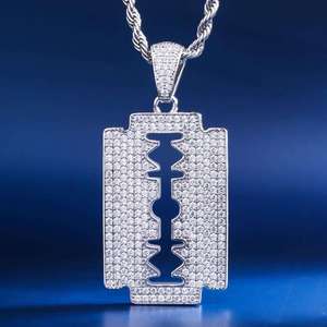 Colgante de Cuchilla de Afeitar Plateado con Micro Pavé de Diamantes de Imitación, Joyería de Hip Hop para Hombre, Regalo - Product Image 2