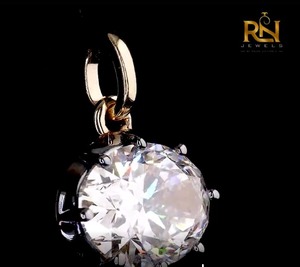 Pendentif en diamant ovale de 3 carats cultivé en laboratoire, clarté VVS2, couleur DEF, accent en rhodium noir, griffes en argent massif, bijoux fins personnalisés - Product Image 4