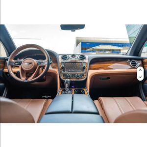 EN STOCK: Bentley Bentayga W12 SUV Usado, Transmisión Manual, Volante a la Izquierda, Interior Oscuro, Motor Turbo, Asientos de Cuero, Neumáticos R21 - Product Image 2