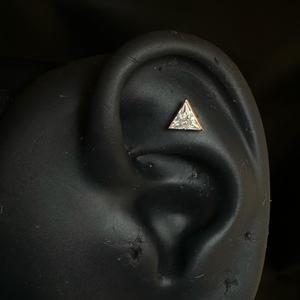 Boucle d'oreille géométrique en or 10 carats avec diamant de laboratoire de 5 mm pour piercing hélix, bijou fin minimaliste pour femme, cadeau - Product Image 1