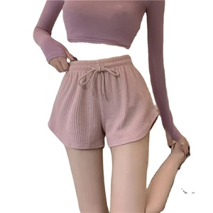 กางเกงขาสั้นสำหรับวิ่งออกกำลังกายสำหรับผู้หญิงกางเกงออกกำลังกายขาสั้นบางทรงหลวมใส่เล่นยิมแบบลำลองขนาดใหญ่ขากว้างเอวสูงแบบมีเชือกผูก - Product Image 1