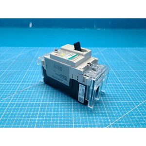 Disjoncteur différentiel électrique EW32AAG-2P005 d'occasion – Pièces détachées d'équipement semi-conducteur ancien - Product Image 3