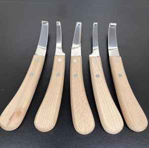 Couteau à sabots en acier Damas de qualité supérieure IRON, outil de fermeur pour le taillage des sabots, lame artisanale, outils vétérinaires, marque privée OEM - Product Image 3