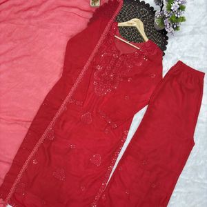 Ensemble haut en georgette brodé de sequins avec pantalon palazzo et dupatta à bordure en dentelle pour femme, idéal pour les mariages et les fêtes - Product Image 4
